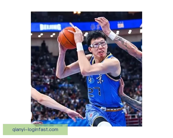 北京半场逆转广东领先五分周琦轰10分赵睿受伤短暂下场